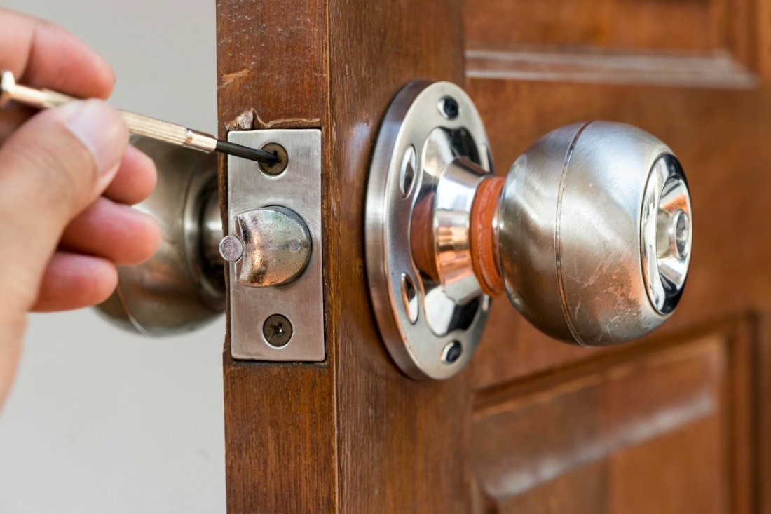 finding a locksmith